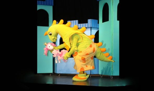 Predstava “Ah, taj zmaj” u Pozorištu za decu