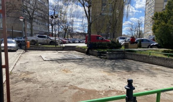 Nema više igrališta za decu sa invaliditetom: Kragujevčani sumnjaju da je neko bacio oko na lokaciju u samom centru grada