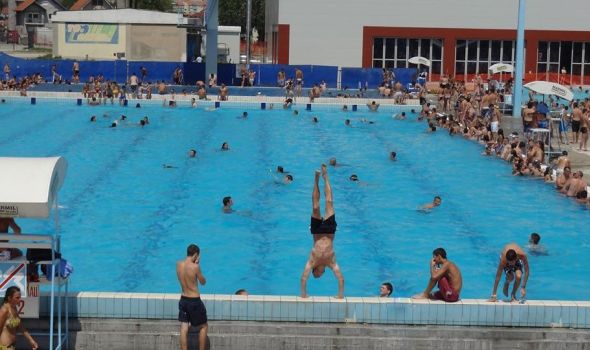 Otvorene bazene posetilo 50.000 Kragujevčana