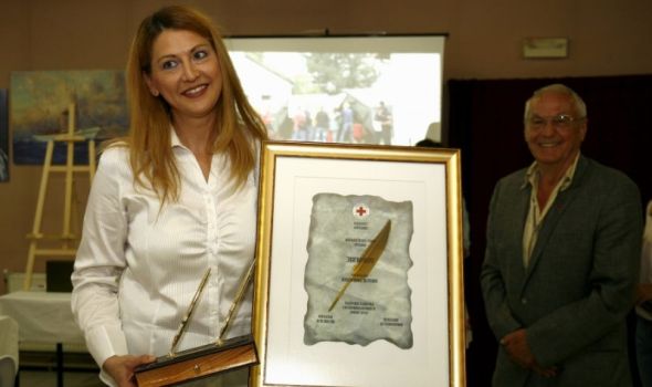 Novinarka Aleksandra Petrović dobitnica nagrade "Zlatno pero"