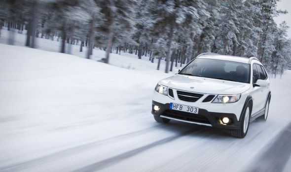 Da li treba zagrevati motor automobila zimi?