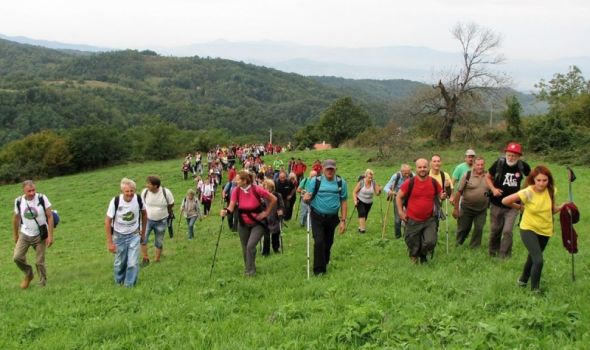 Na “Gledićkoj transverzali” 500 planinara iz cele Srbije (FOTO)