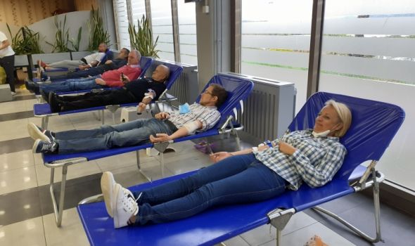 ED Kragujevac ugostila brojne dobrovoljne davaoce iz Srbije i regiona, prikupljena 121 jedinica krvi