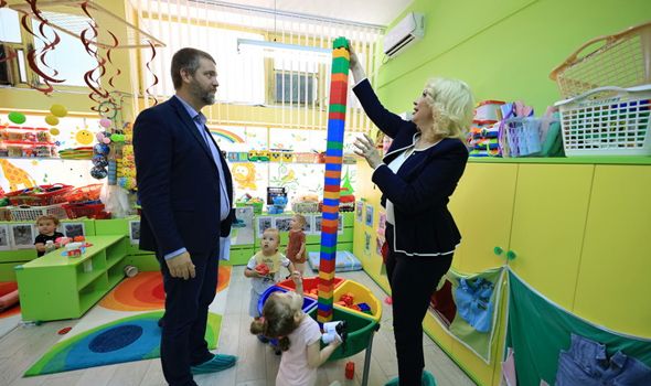 Kisić: Kragujevcu blizu 15 MILIONA za zamenu stolarije u “Švrći” i nabavku opreme za Dom zdravlja