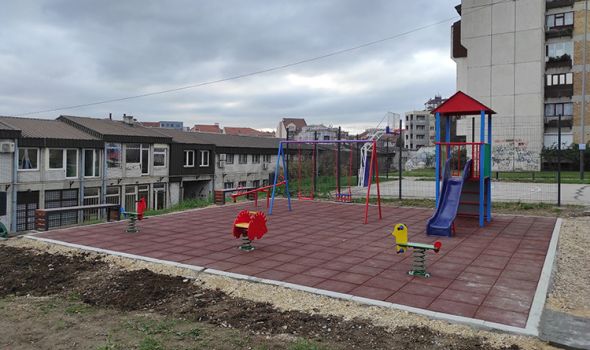 Otvoreno dečje igralište u MZ 21. oktobar (FOTO)