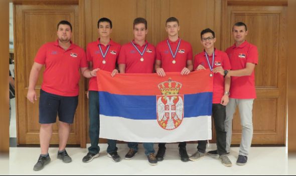 Predvođena docentom kragujevačkog Univerziteta ekipa Srbije trijumfovala na Balkanskoj informatičkoj olimpijadi u Grčkoj