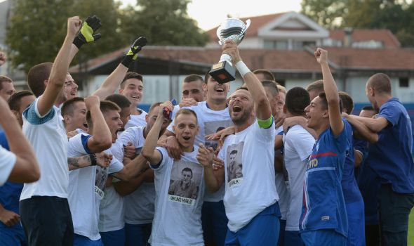 Fudbaleri “Sušice” postigli najveći uspeh u istoriji kluba i trijumf posvetili Žarku Stevanoviću (FOTO)
