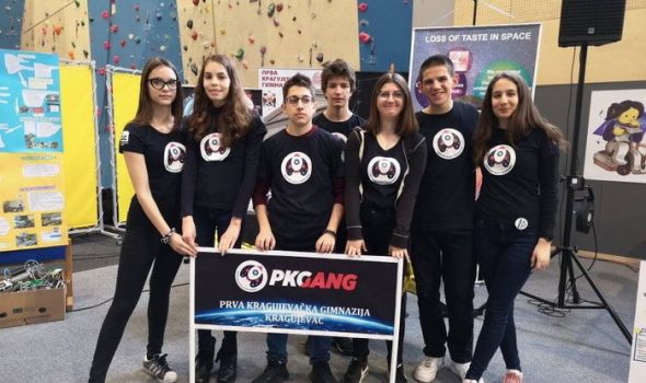 APEL: Kragujevačkim đacima neophodna pomoć da otputuju na svetsko takmičenje u Americi