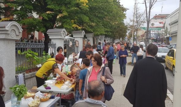 Kragujevčani vole "Gospojinske svečanosti": Otvorena "Smotra narodnog stvaralaštva" (FOTO)