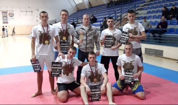 Klubu “MMA KG team” četiri medalje i pehar u Aleksincu (FOTO)