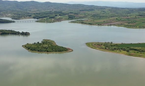"Vodovod": Na Gružanskom jezeru stanje ZABRINJAVAJUĆE - Sve više nelegalnih objekata i smeća