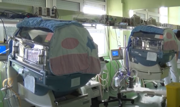 Hitno prebačene TRI bebe iz porodilišta u Aranđelovcu u UKC Kragujevac