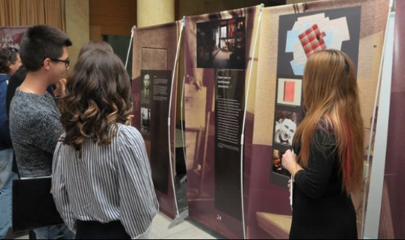 Otvorena izložba “Ana Frank – istorija za sadašnjost” u Skupštini grada