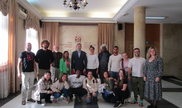 Omladinski radnici iz Španije, Nemačke, Italije, Etiopije i Srbije učesnici  kampa ”Green Eden” u Kragujevcu