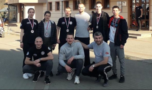 Kik-bokserima Radničkog pet medalja u Novom Pazaru
