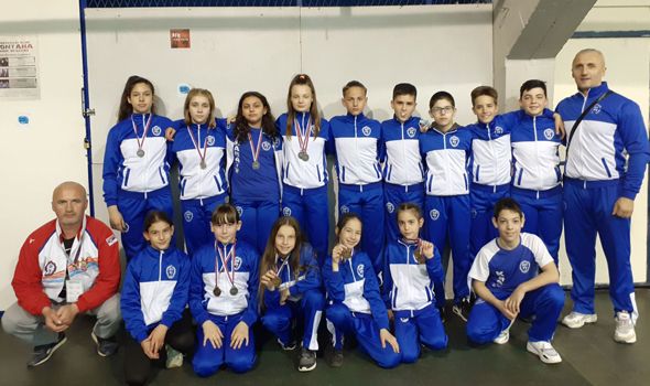 Karatisti “Juniora” osvojili šest medalja u Beogradu