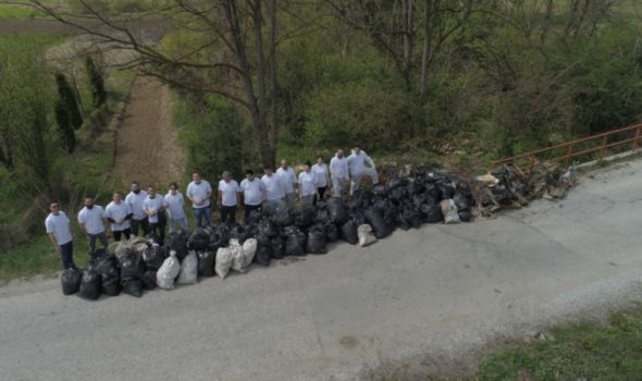 BRAVO: Volonteri oslobodili reku Ždraljicu tone smeća, neverovatno šta sve ljudi bacaju (FOTO/VIDEO)