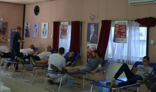 Na Nacionalni dan dobrovoljnih davalaca prikupljene 64 jedinice krvi