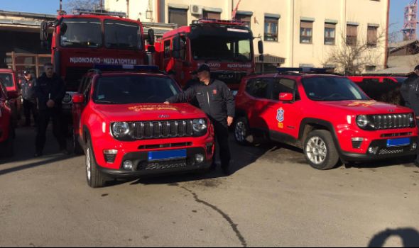 Uprava za vanredne situacije Kragujevac dobila četiri nova vozila od MUP-a (FOTO)