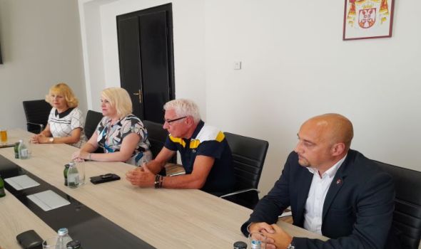 Okupili se narodni poslanici iz Kragujevca: Tvrde - Bez obzira na političke stavove, bitan samo interes grada