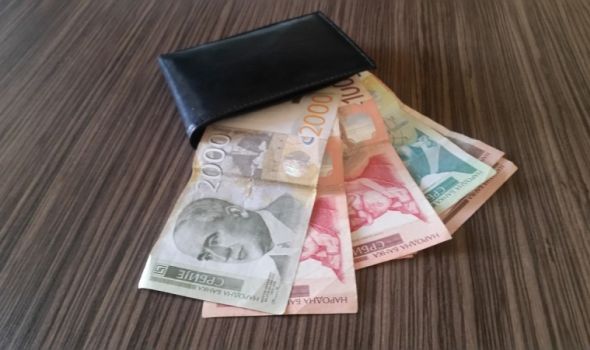 Prosečna septembarska plata u Kragujevcu 62.542 dinara – Šta kaže novčanik?