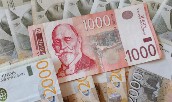 Statistika: Prosečna decembarska plata u Kragujevcu 88.770 dinara - Šta kaže novčanik?