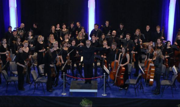 Kragujevački simfonijski orkestar oduševio publiku u Drugoj gimnaziji