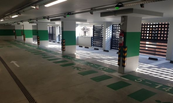 ZA i PROTIV parking garaže: Ovako su se izjasnili Kragujevčani, odgovori mahom negativni i puni dosetki