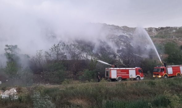 Požar na deponiji lokalizovan  (FOTO)