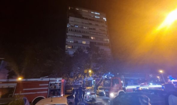 DVE žene nastradale u požaru u SOLITERU kod hotela Kragujevac (FOTO)