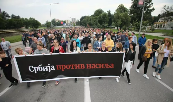Protest "Srbija protiv nasilja" se iz Kragujevca "seli" u Beograd