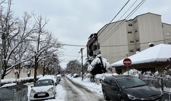 Prioritetne ulice čiste, a u sporednim sneg i led i nakon dva dana od prestanka padavina – Evo šta kažu nadležni…
