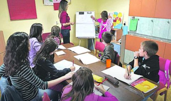 Bravo: Studenti se organizovali i deci u Kneginji Ljubici besplatno drže časove matematike