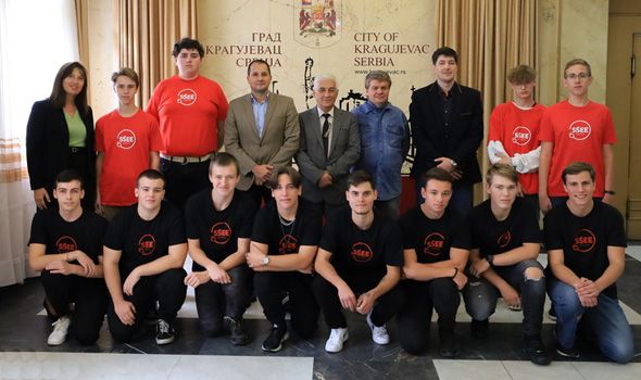 Učenici i profesori Srednje škole za elektrotehniku i energetiku iz Češke gosti Kragujevca