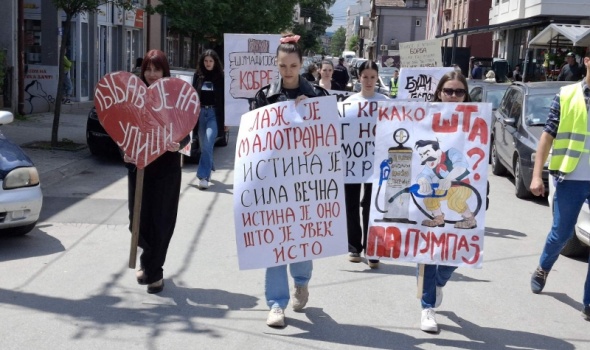 Kragujevčani 91. put blokirali raskrsnicu kod "Uzora" (FOTO)