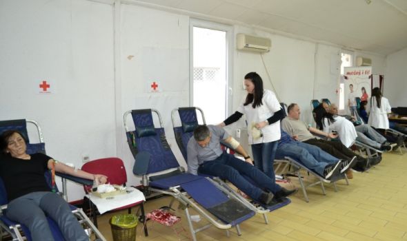 Velika zimska akcija dobrovoljnog davanja krvi u Crvenom krstu