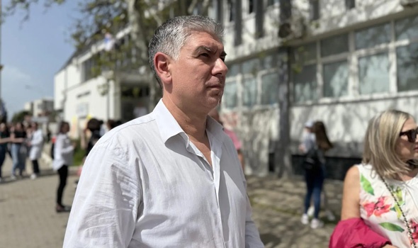 Studenti u blokadi FMN-a: Prof. dr Zdravković dobio UPOZORENJE PRED OTKAZ