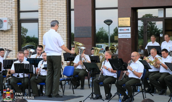 Kragujevčanima se predstavio Orkestar Oružanih snaga Slovačke Republike (FOTO)