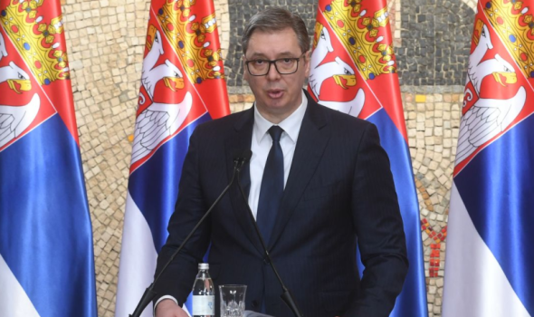 Plaketa Svetog Đorđa predsedniku Aleksandru Vučiću - Odlučio Dašić